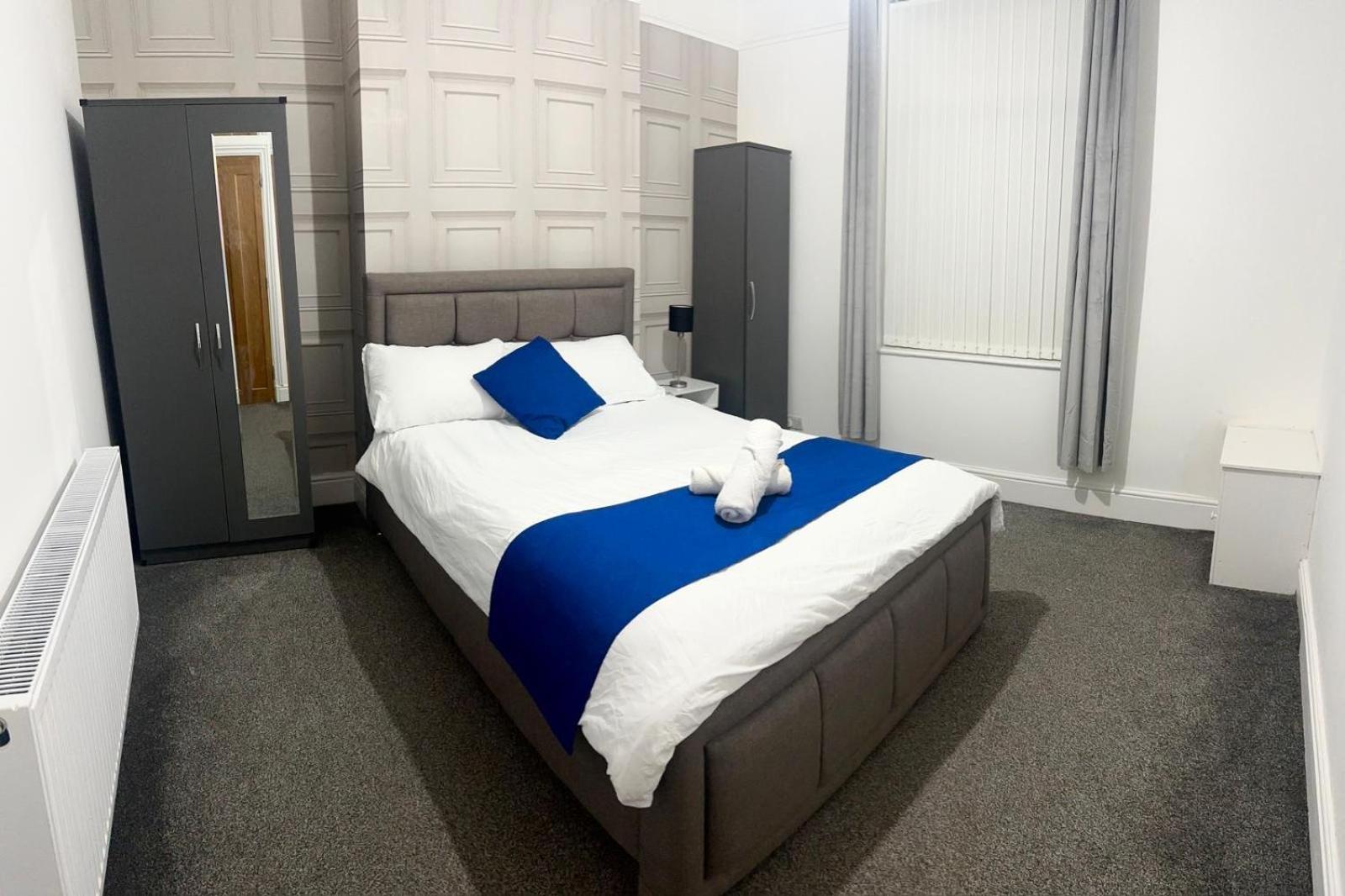 Elegant 3 Bedroom Apartment Rowley Regis